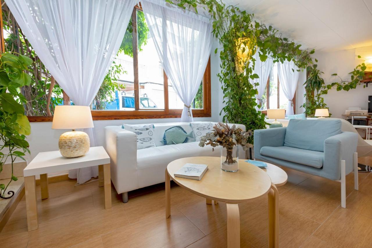 Hostal Manolita Σαν Αντόνιο Εξωτερικό φωτογραφία