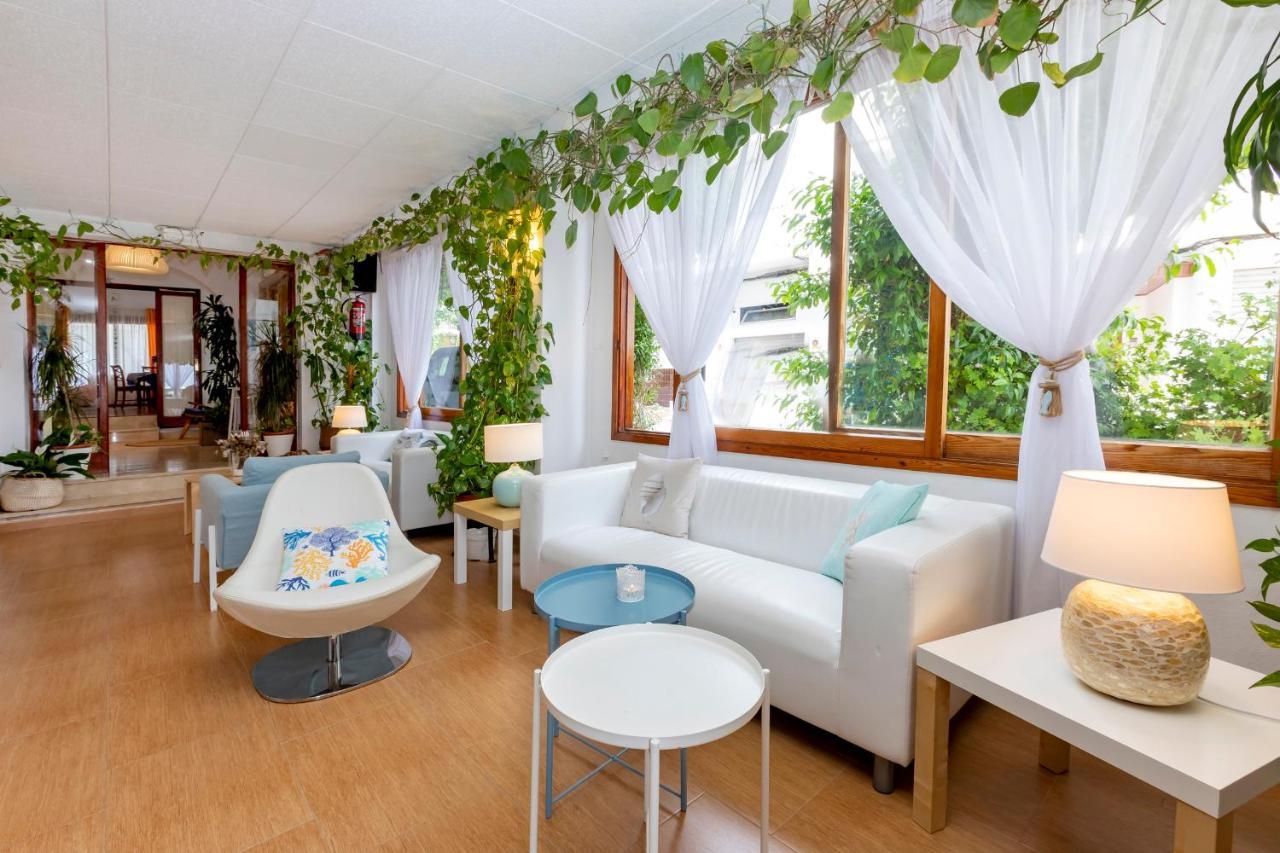 Hostal Manolita Σαν Αντόνιο Εξωτερικό φωτογραφία