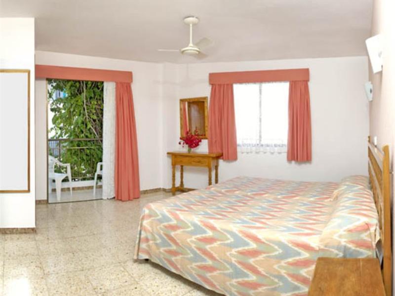 Hostal Manolita Σαν Αντόνιο Εξωτερικό φωτογραφία