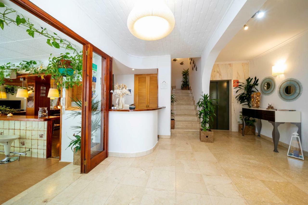 Hostal Manolita Σαν Αντόνιο Εξωτερικό φωτογραφία
